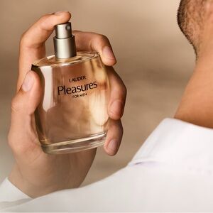 Pleasures for Men Eau de Toilette by Lauder